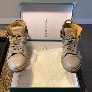 Buscemi 100MM sneakers. Perla color.